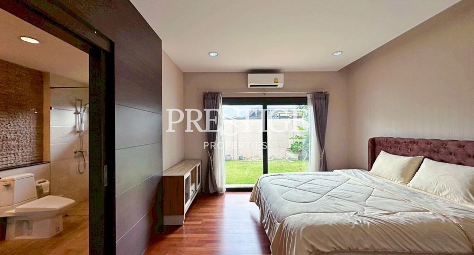 For rent 3 bedrooms house in Huay Yai, Pattaya