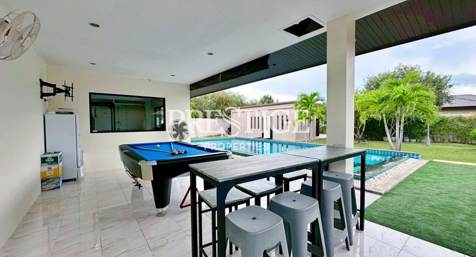 For rent 3 bedrooms house in Huay Yai, Pattaya