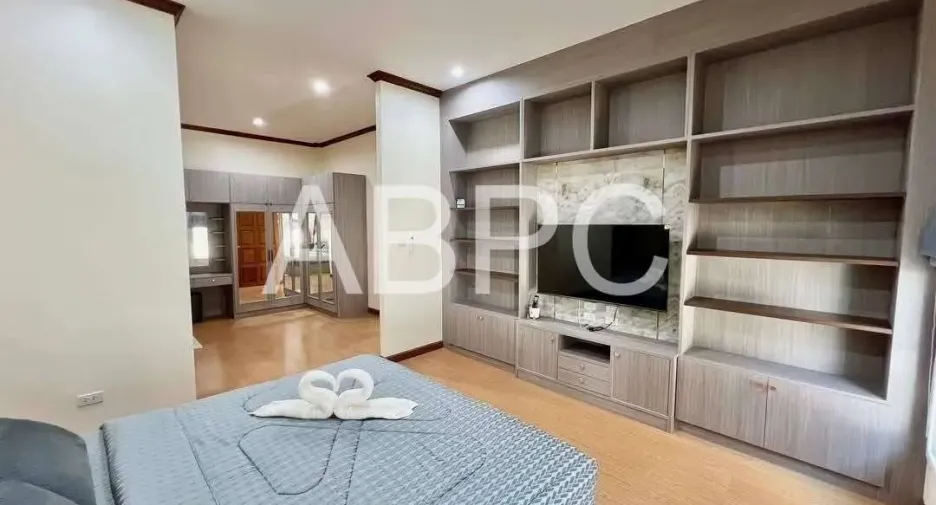 For rent 4 bedrooms house in Bang Lamung, Chonburi