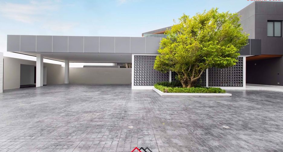 For sale 5 bedrooms house in Bang Lamung, Chonburi