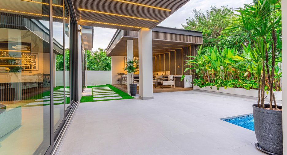 Haus zum Kauf mit 7 Zimmer in Sattahip, Chonburi