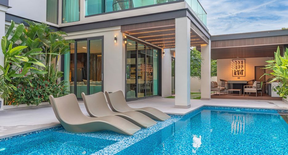 Haus zum Kauf mit 7 Zimmer in Sattahip, Chonburi