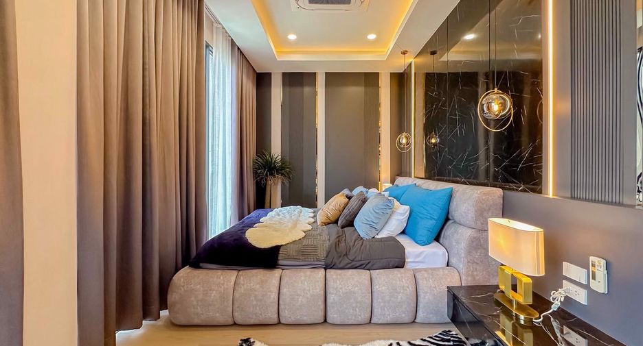 For sale 6 bedrooms house in Bang Lamung, Chonburi