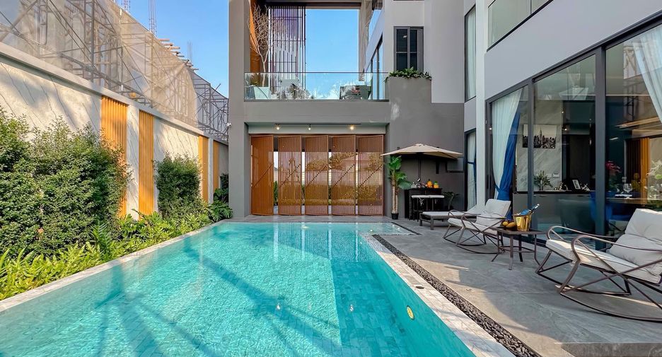 For sale 6 bedrooms house in Bang Lamung, Chonburi