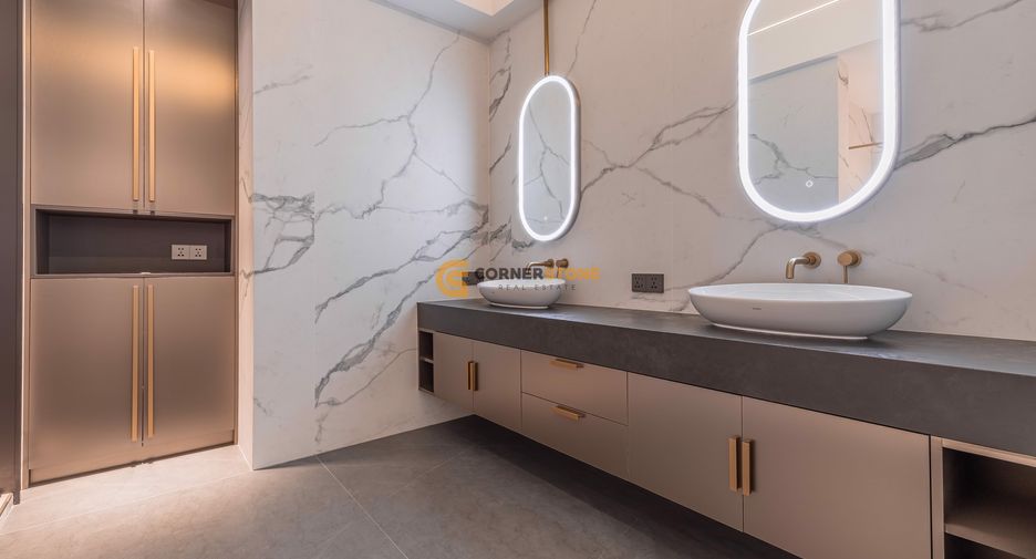 Casa en venta de 7 habitaciones en Sattahip, Chonburi