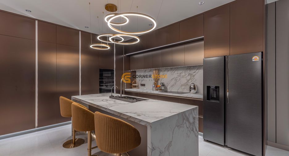 Casa en venta de 7 habitaciones en Sattahip, Chonburi