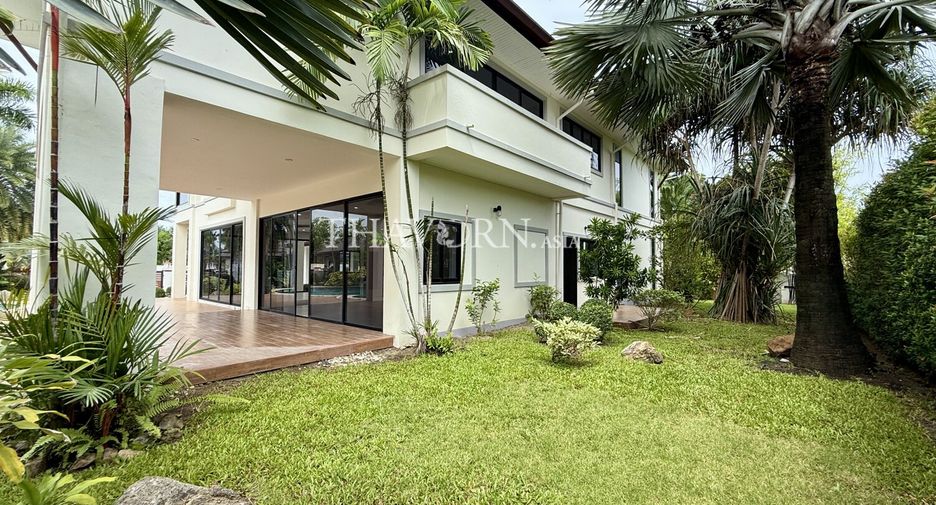 For sale 4 bedrooms house in Bang Lamung, Chonburi