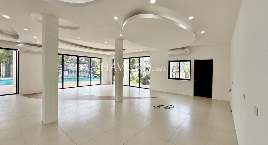 For sale 4 bedrooms house in Bang Lamung, Chonburi