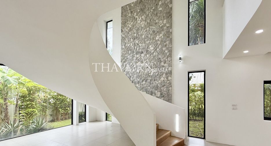 For sale 4 bedrooms house in Bang Lamung, Chonburi