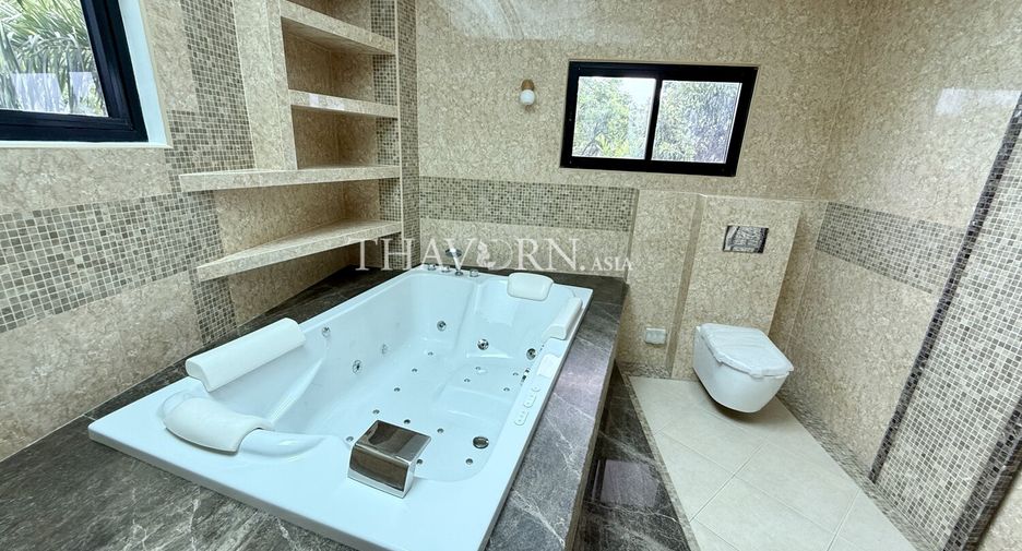 For sale 4 bedrooms house in Bang Lamung, Chonburi