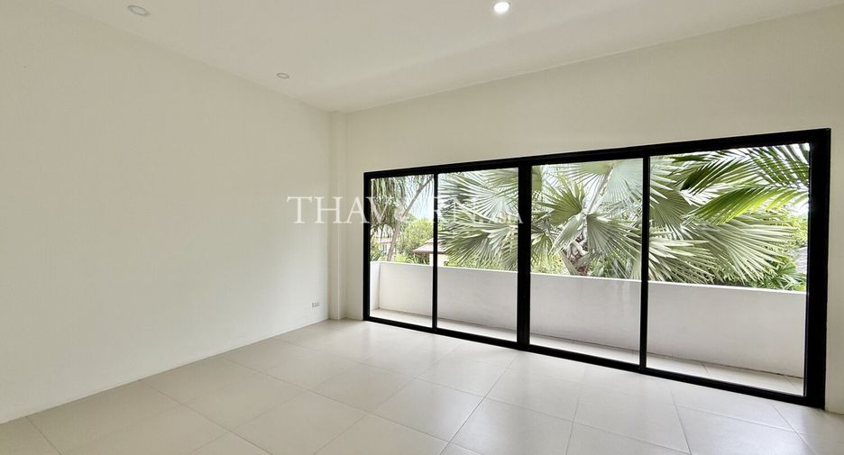 For sale 4 bedrooms house in Bang Lamung, Chonburi