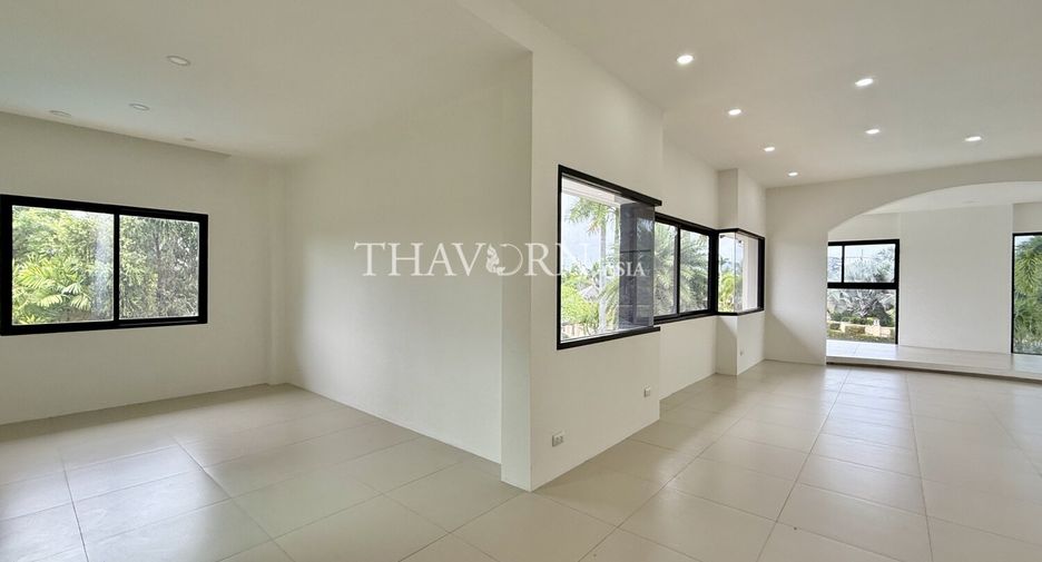 For sale 4 bedrooms house in Bang Lamung, Chonburi