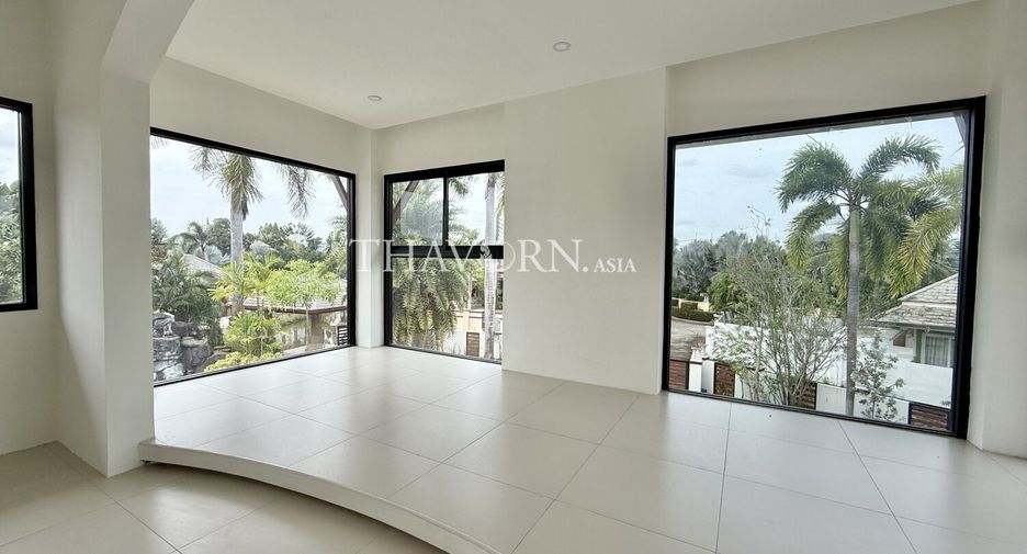 For sale 4 bedrooms house in Bang Lamung, Chonburi