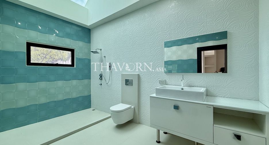 For sale 4 bedrooms house in Bang Lamung, Chonburi