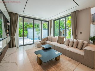 For sale 7 bedrooms house in Jomtien, Pattaya