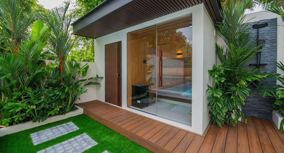 For sale 7 bedrooms house in Sattahip, Chonburi