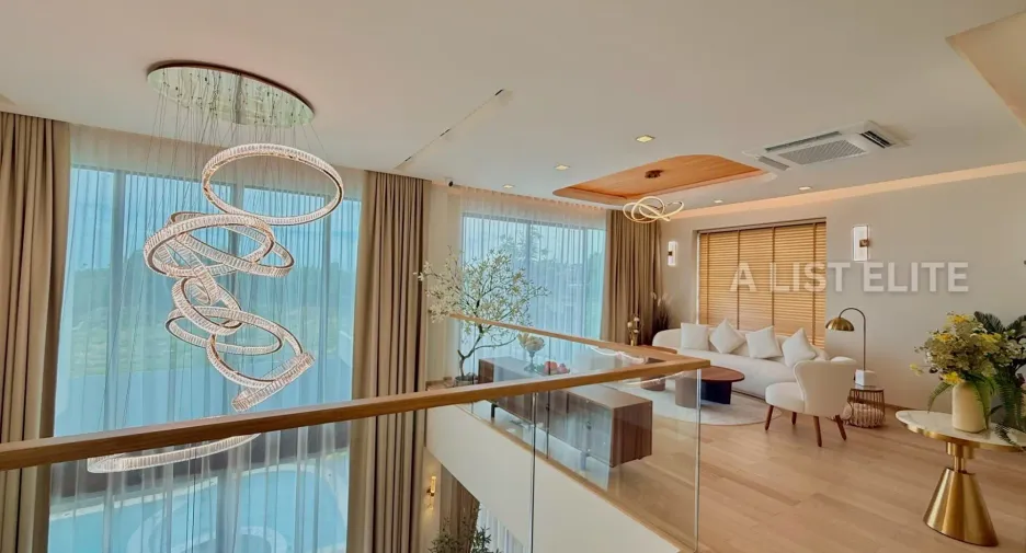 Haus zum Kauf mit 5 Zimmer in Bang Lamung, Chonburi