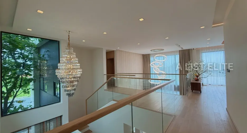 Haus zum Kauf mit 5 Zimmer in Bang Lamung, Chonburi