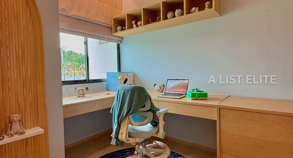 Haus zum Kauf mit 5 Zimmer in Bang Lamung, Chonburi