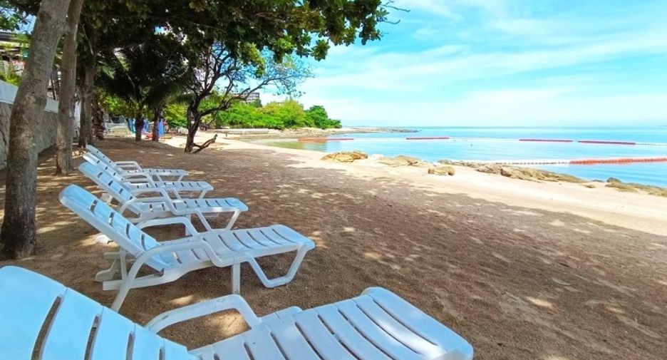 For sale 2 bedrooms condo in North Pattaya, Pattaya