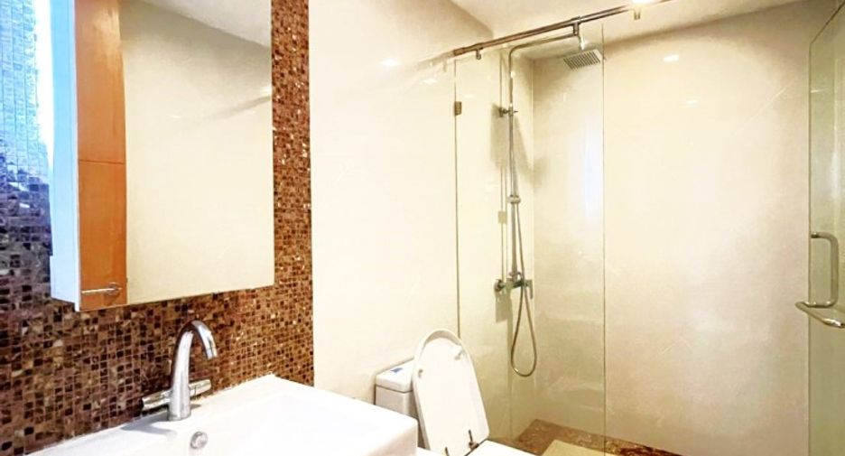 For sale 2 bedrooms condo in North Pattaya, Pattaya