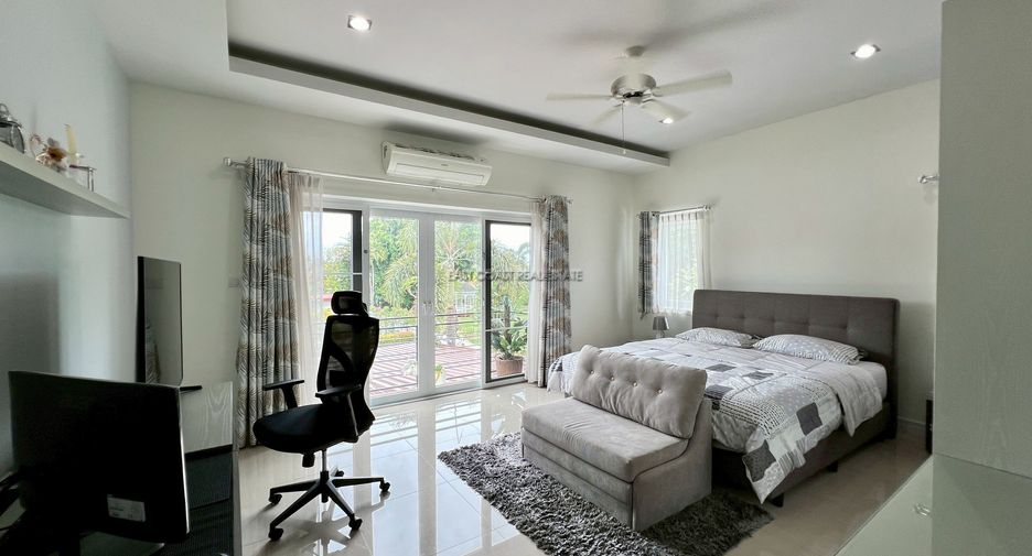 For sale 4 bedrooms house in Bang Lamung, Chonburi