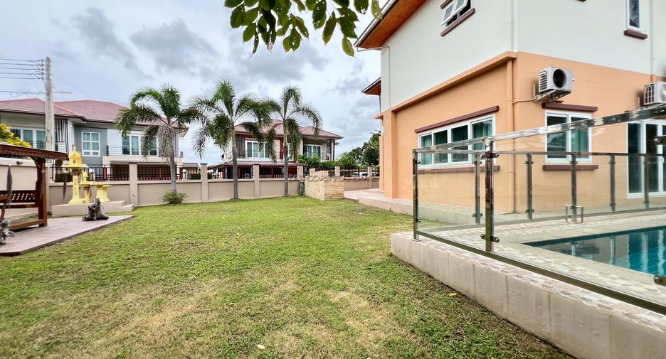 For sale 4 bedrooms house in Bang Lamung, Chonburi