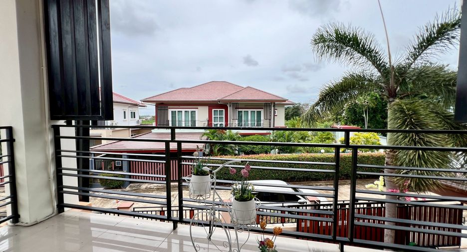 For sale 4 bedrooms house in Bang Lamung, Chonburi