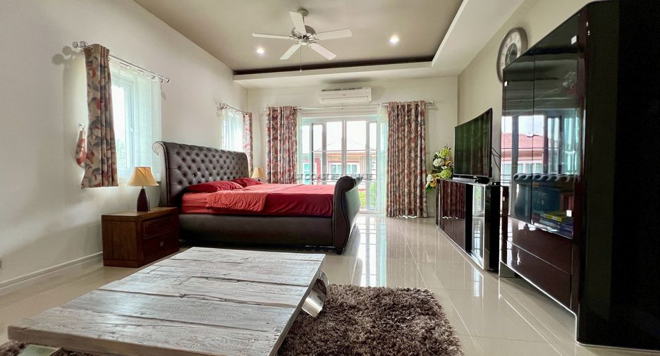 For sale 4 bedrooms house in Bang Lamung, Chonburi
