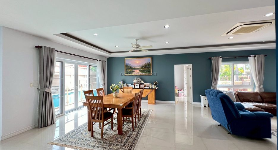 For sale 4 bedrooms house in Bang Lamung, Chonburi