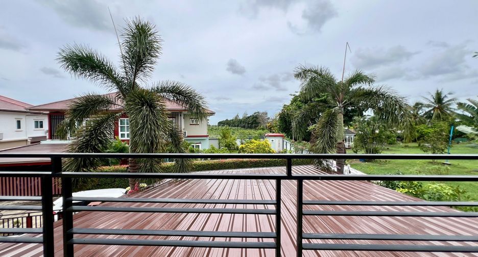 For sale 4 bedrooms house in Bang Lamung, Chonburi