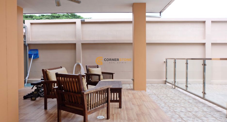 Haus zum Kauf mit 4 Zimmer in East Pattaya, Pattaya