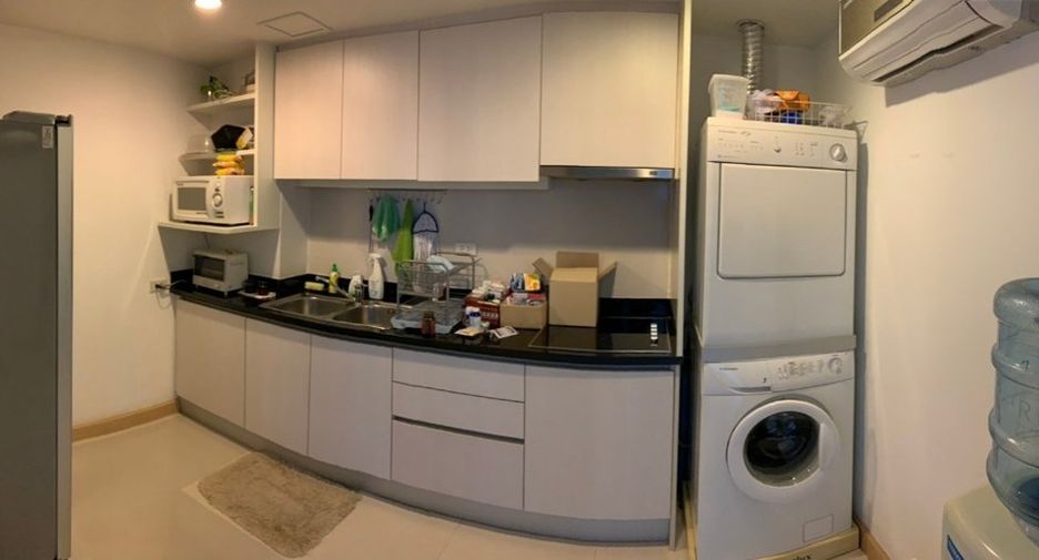 For rent and for sale 2 bedrooms condo in Pathum Wan, Bangkok
