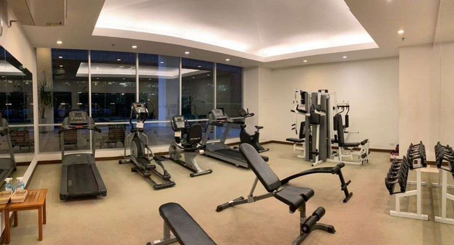 For rent and for sale 2 bedrooms condo in Pathum Wan, Bangkok