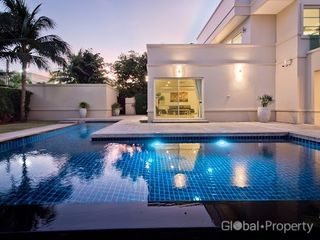 Casa en venta de 5 habitaciones en Bang Lamung, Chonburi