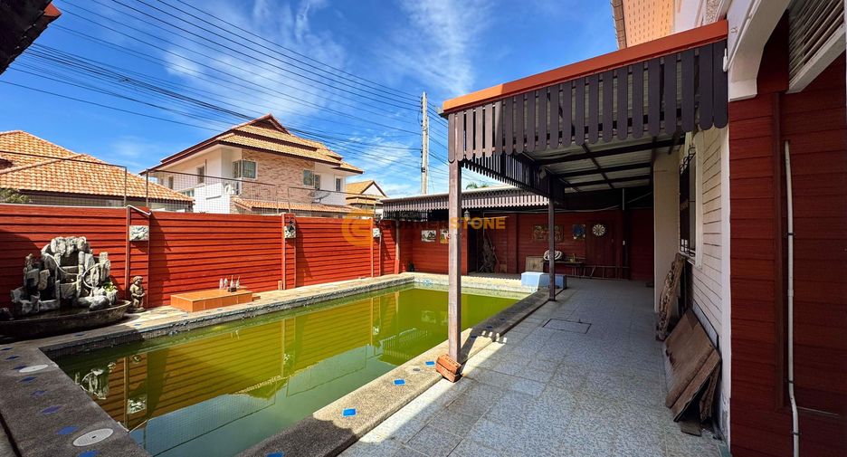 For sale 4 bedrooms house in Bang Lamung, Chonburi