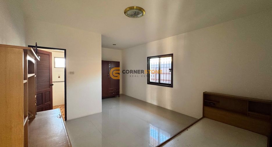 For sale 4 bedrooms house in Bang Lamung, Chonburi