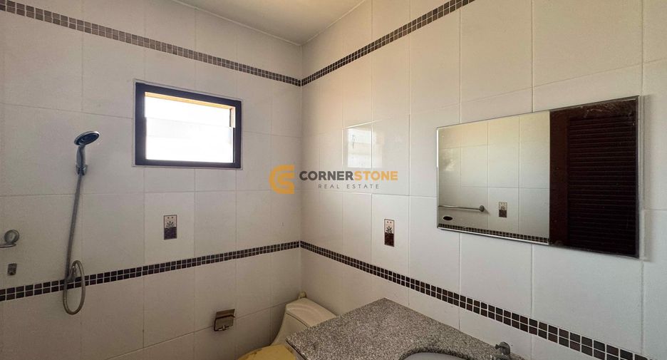 For sale 4 bedrooms house in Bang Lamung, Chonburi