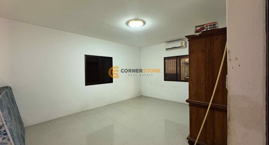 For sale 4 bedrooms house in Bang Lamung, Chonburi
