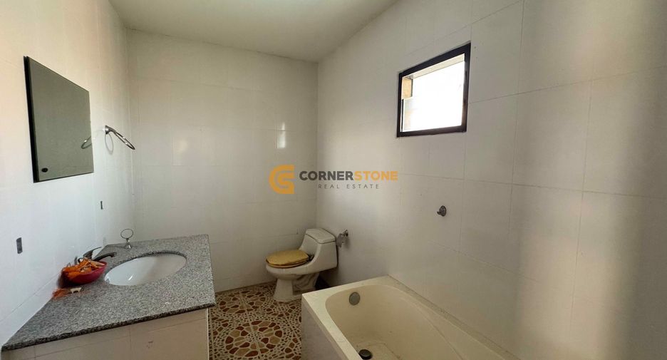 For sale 4 bedrooms house in Bang Lamung, Chonburi