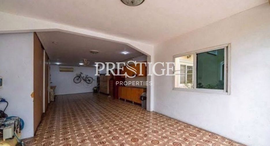 For sale 6 bedrooms house in Bang Lamung, Chonburi