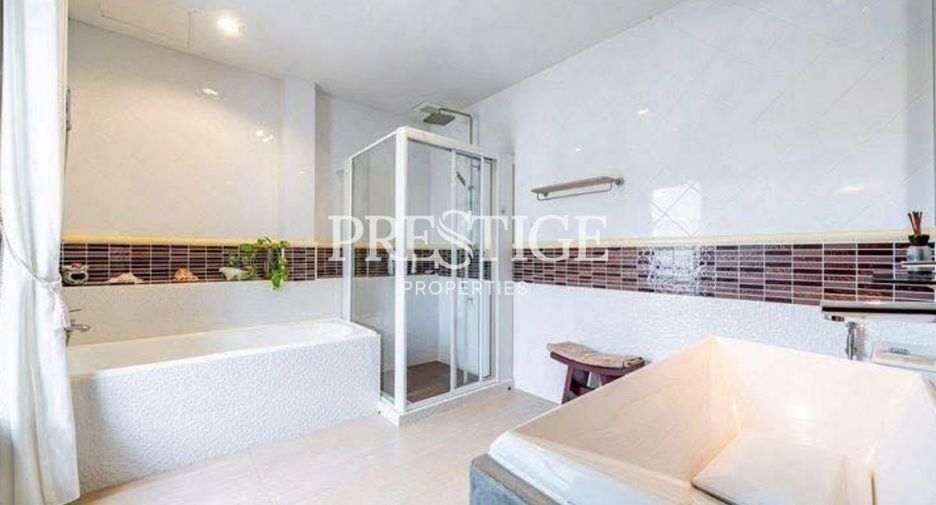 For sale 6 bedrooms house in Bang Lamung, Chonburi
