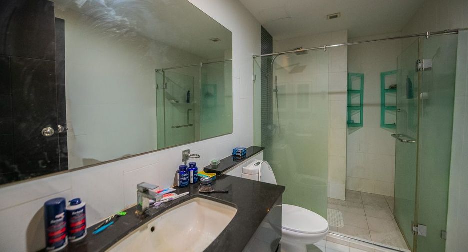 For sale 1 bed condo in South Pattaya, Pattaya