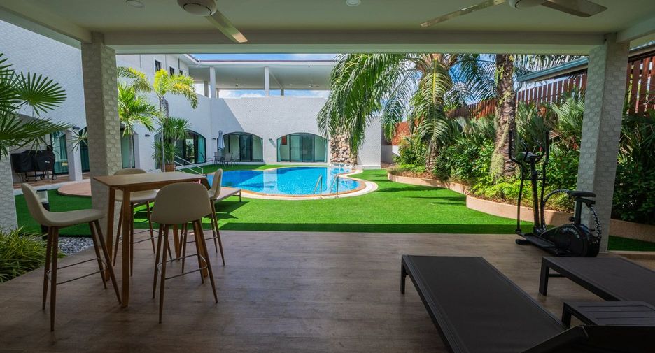For sale 6 bedrooms house in East Pattaya, Pattaya