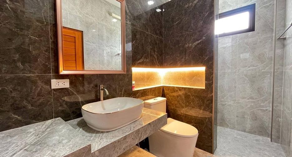 For sale 3 bedrooms house in Sattahip, Chonburi
