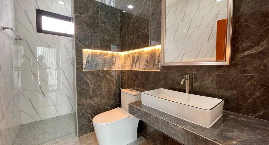 For sale 3 bedrooms house in Sattahip, Chonburi