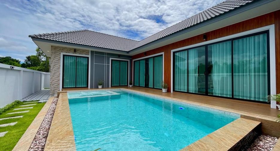 For sale 3 bedrooms house in Sattahip, Chonburi