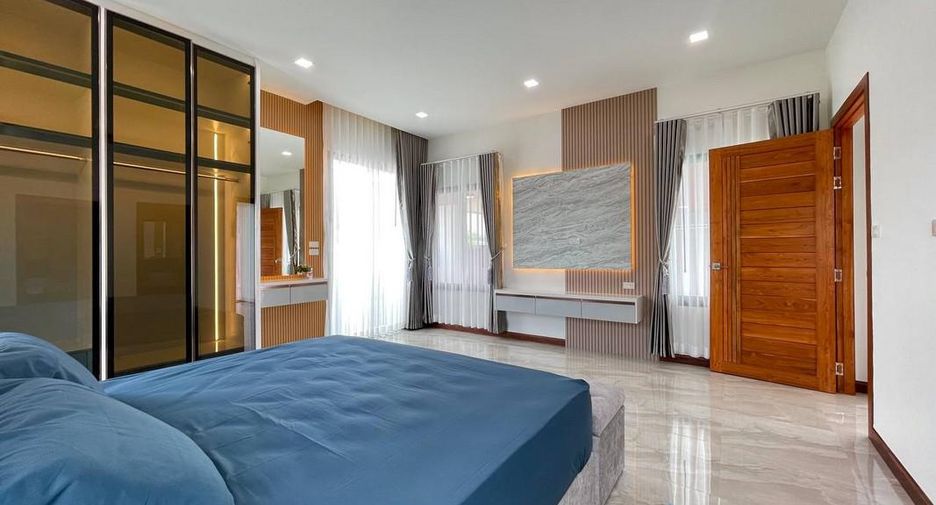 For sale 3 bedrooms house in Sattahip, Chonburi