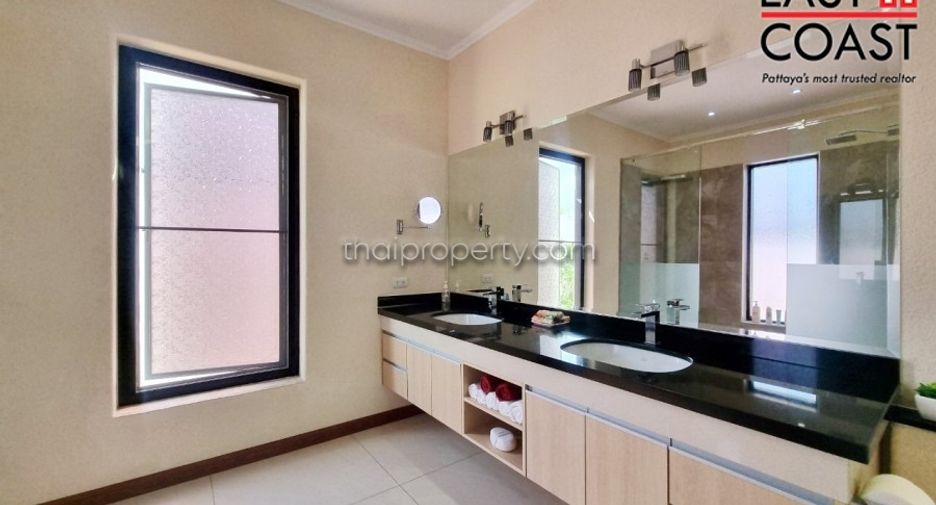 For sale and for rent 4 bedrooms house in East Pattaya, Pattaya