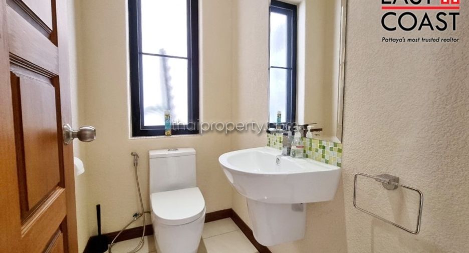 For sale and for rent 4 bedrooms house in East Pattaya, Pattaya
